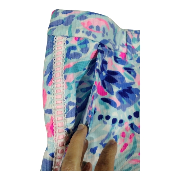 Lilly Pulitzer Callahan Short with Lace Breakwater T‎ Party Wave - Picture 4 of 14